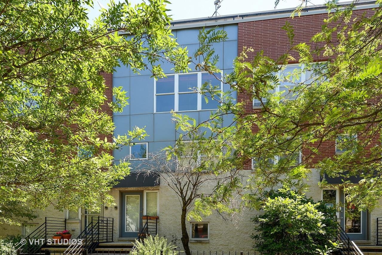 1823 N Rockwell St., Chicago, IL 60647