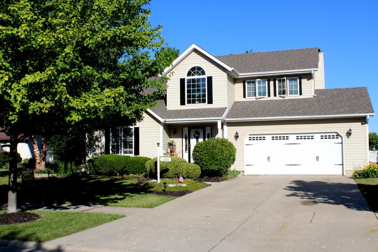 1207 Barber Ln., Joliet, IL 60435