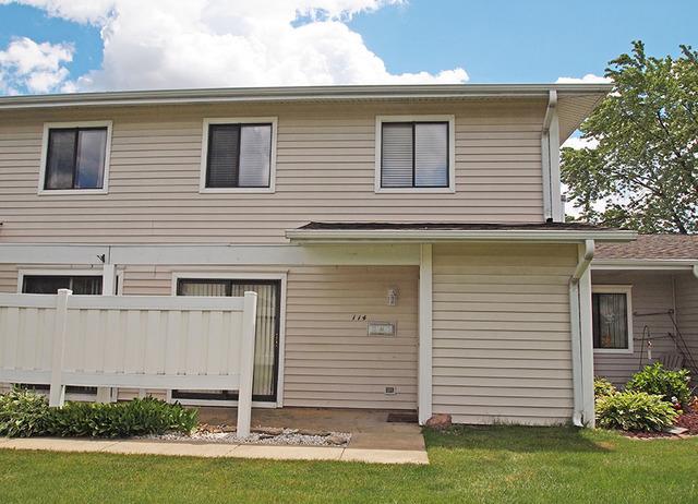 114 Windward Dr. #B, Schaumburg, IL 60194