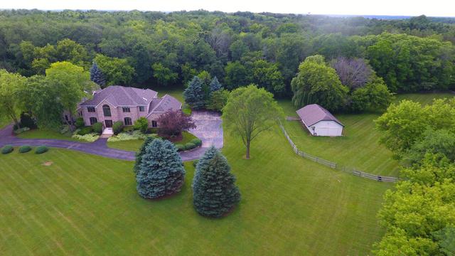 2 Royal Way, Barrington Hills, IL 60010