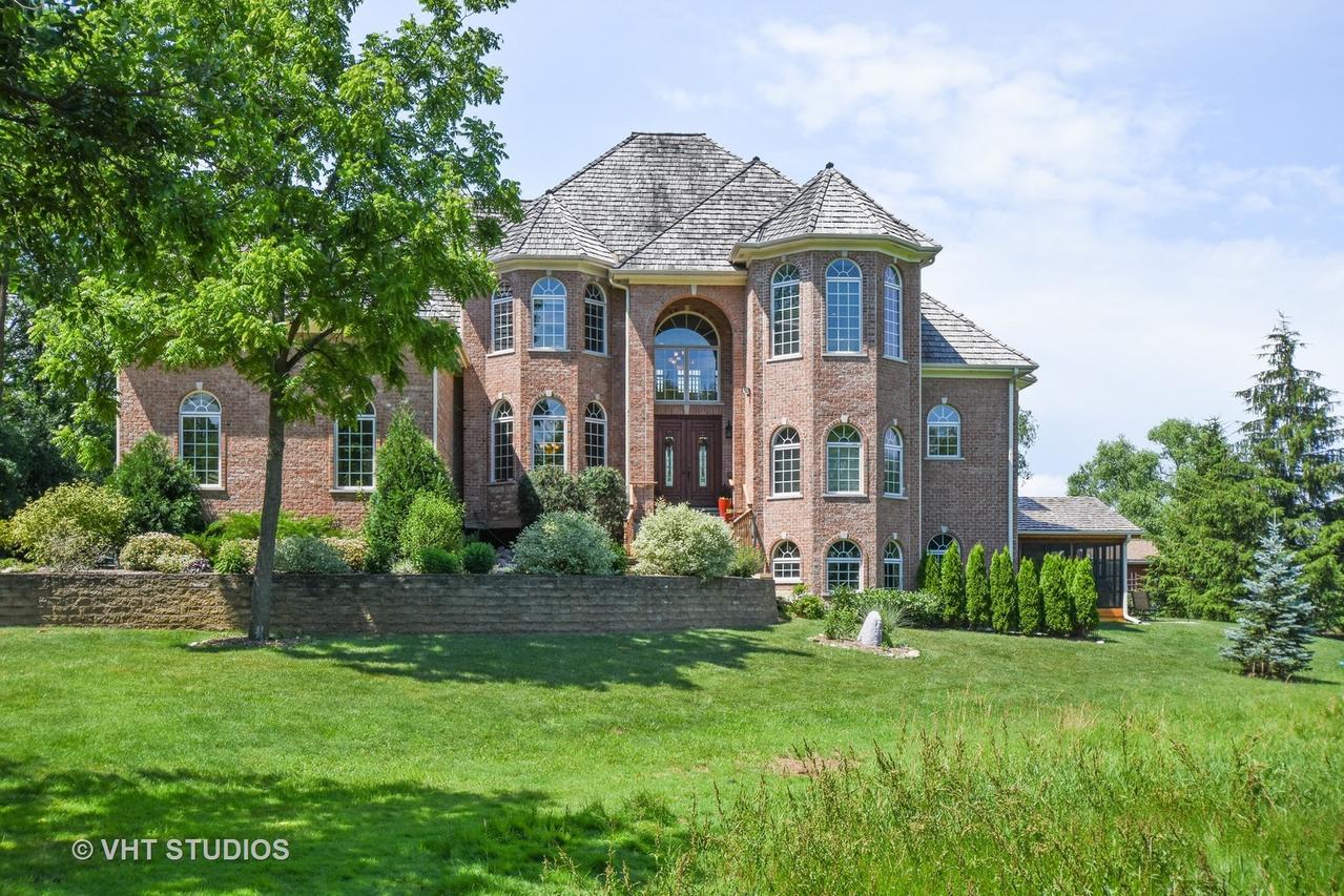 21685 N Crown Rd., Barrington, IL 60010
