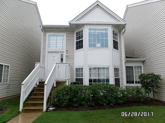 715 Hidden Creek Ln., North Aurora, IL 60542