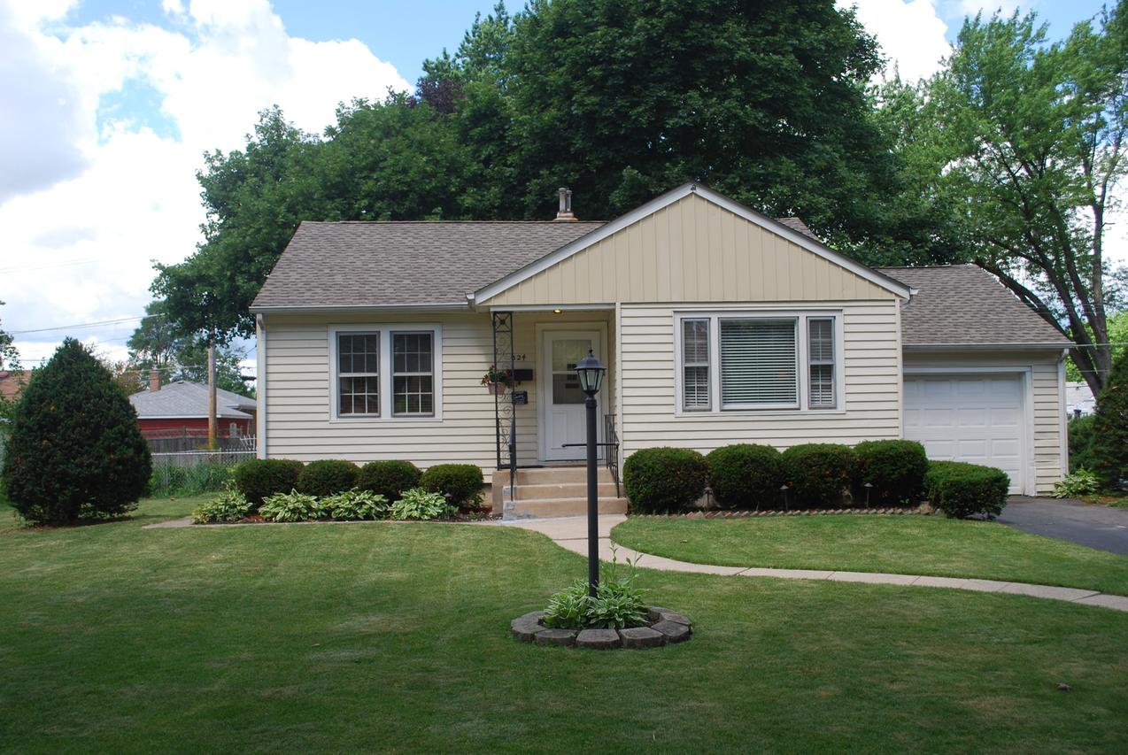 324 S Michigan Ave., Addison, IL 60101