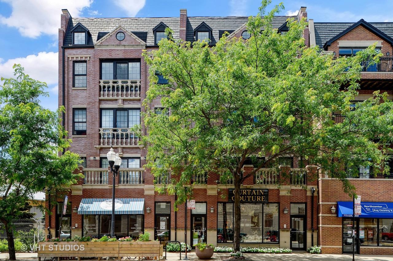 3722 N Lincoln Ave. #2N, Chicago, IL 60613