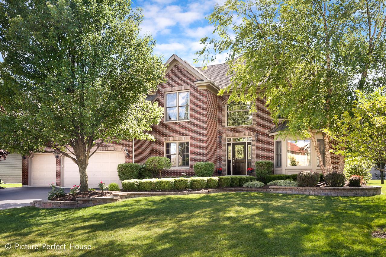11664 Cinema Dr., Plainfield, IL 60585