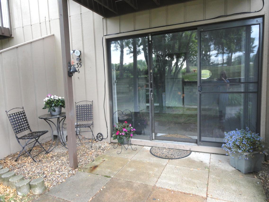 35 Montego Colony #6, Fox Lake, IL 60020