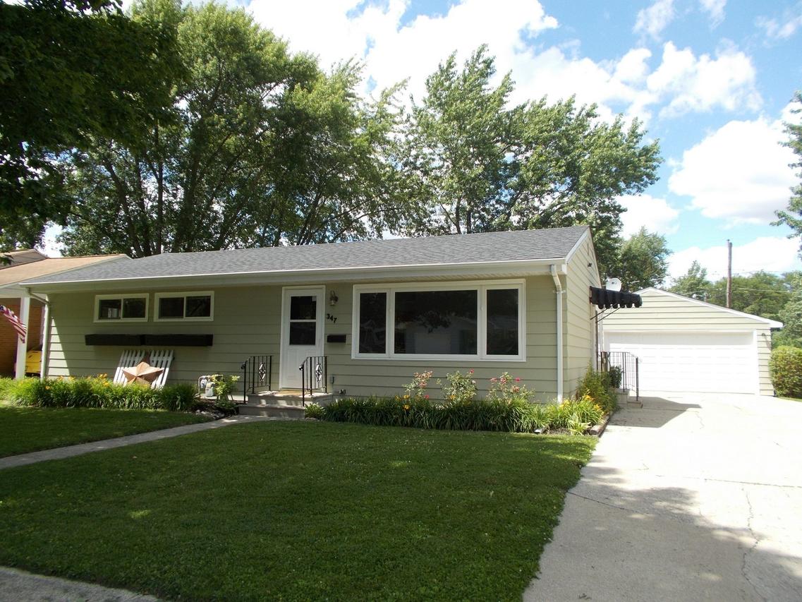 347 Garden Ct., Sycamore, IL 60178