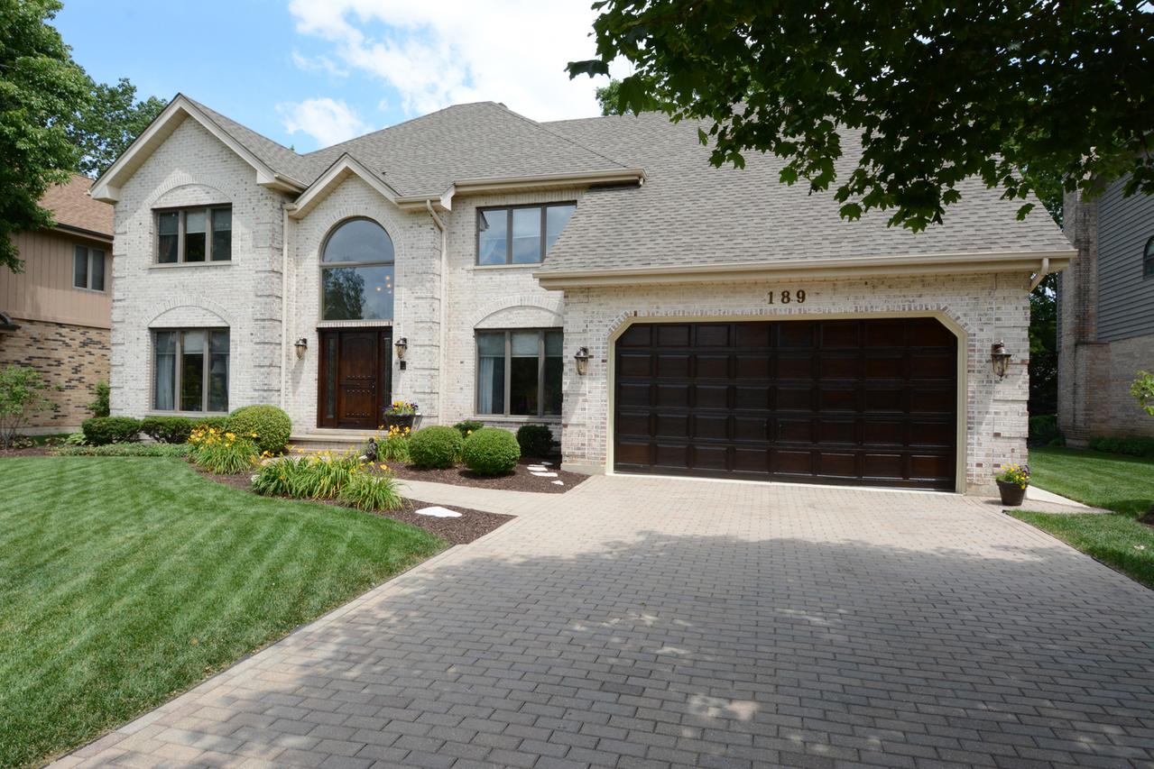 189 Rosedale Ct., Bloomingdale, IL 60108