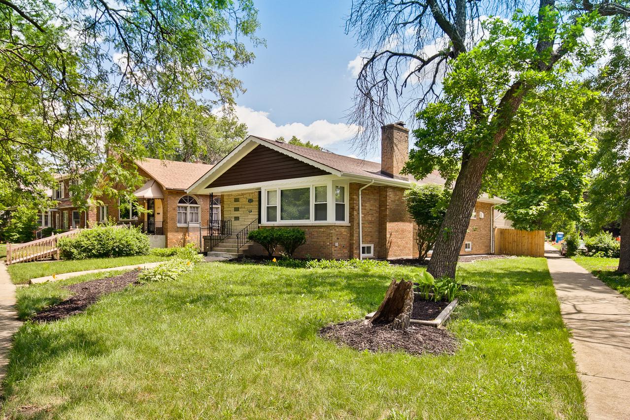 10825 S Prospect Ave., Chicago, IL 60643