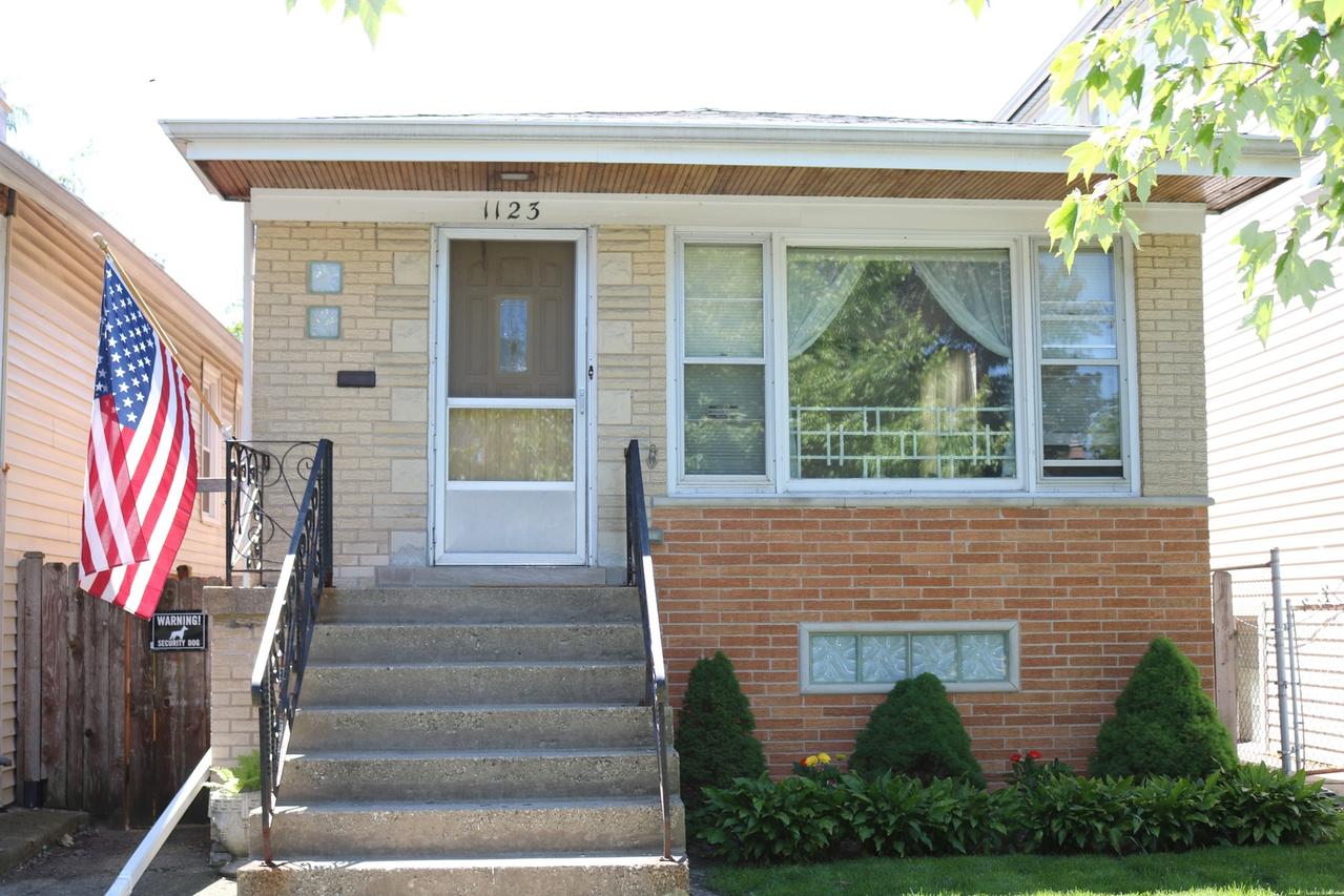1123 Marengo Ave., Forest Park, IL 60130
