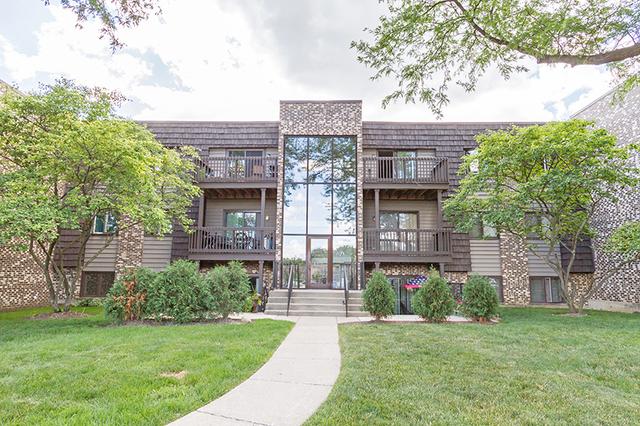 1462 Stonebridge Cir. #F8, Wheaton, IL 60189