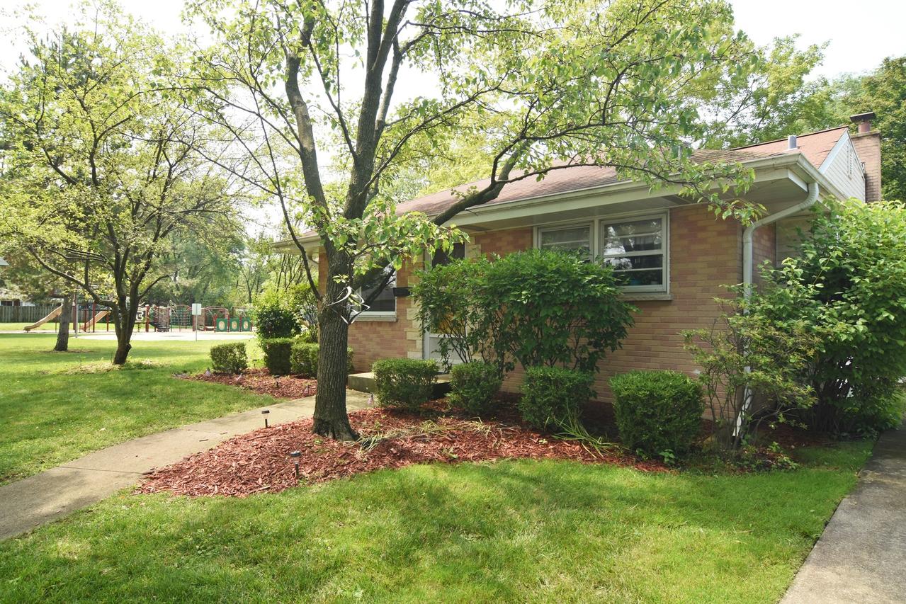 102 N Waterman Ave., Arlington Heights, IL 60004