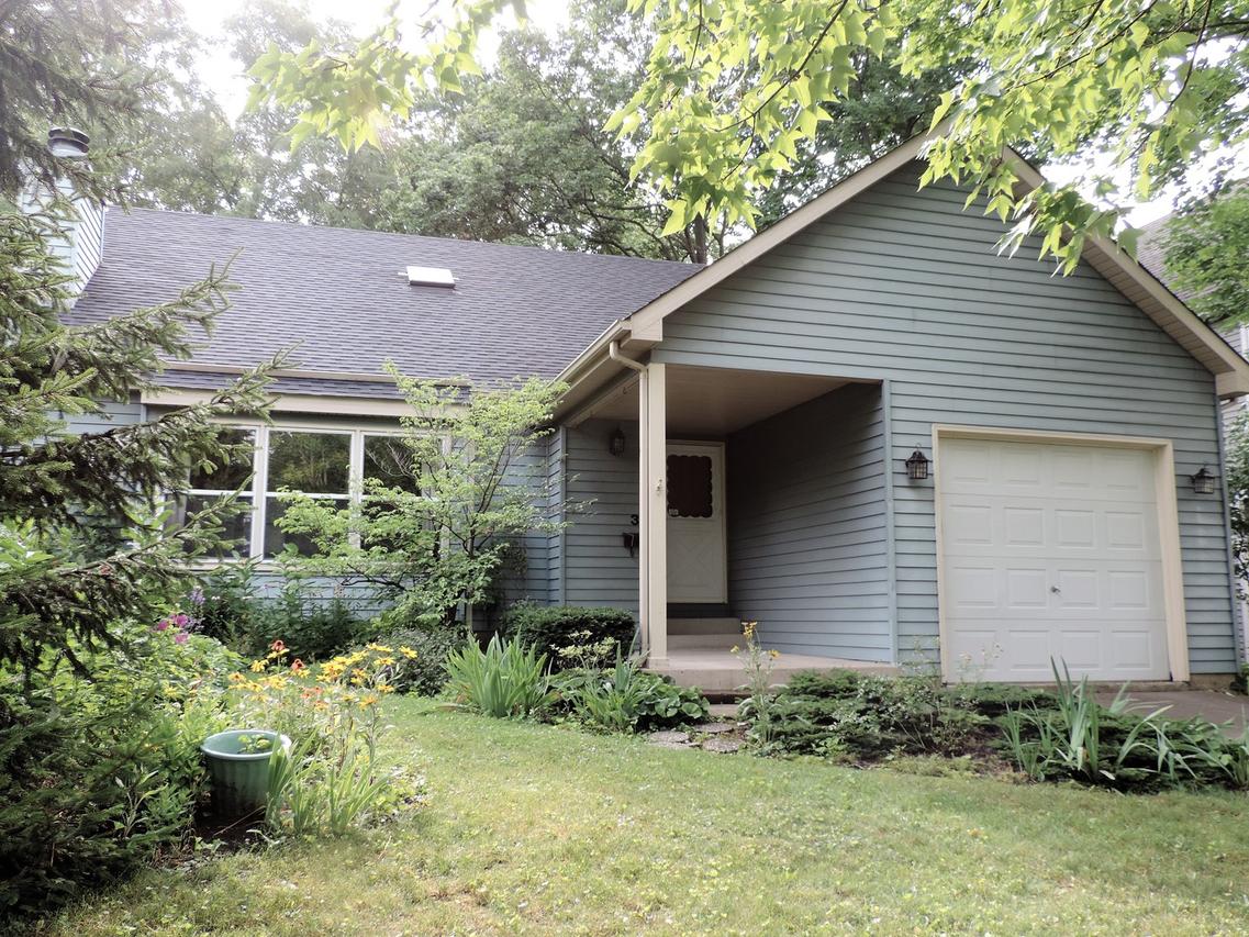 31 Garfield St., Geneva, IL 60134