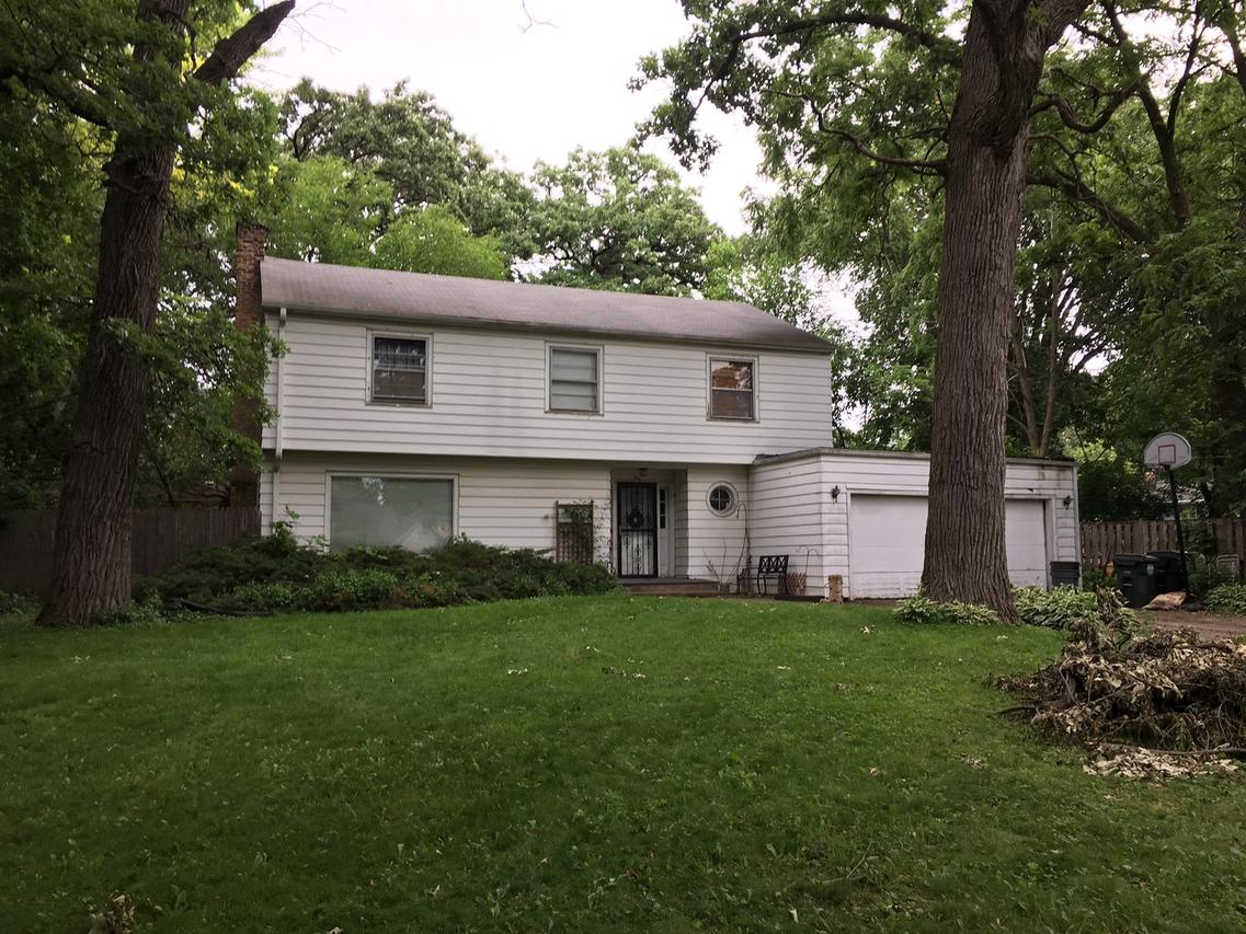 234 Jeanette Pl., Mundelein, IL 60060