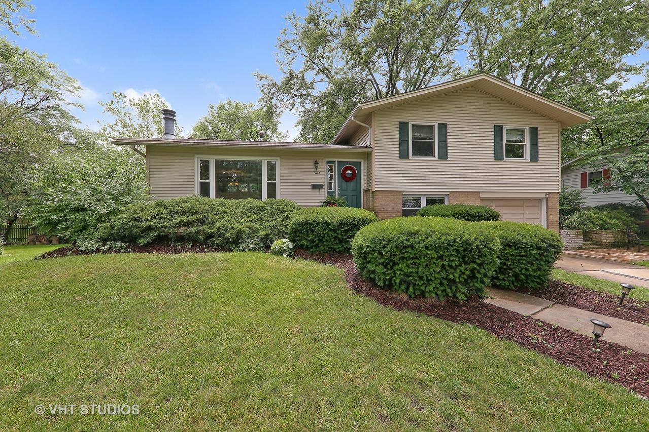 813 Bonnie Brae Dr., Downers Grove, IL 60516