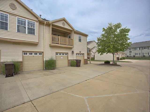 3774 Thornhill Cir. #A5, Champaign, IL 61822