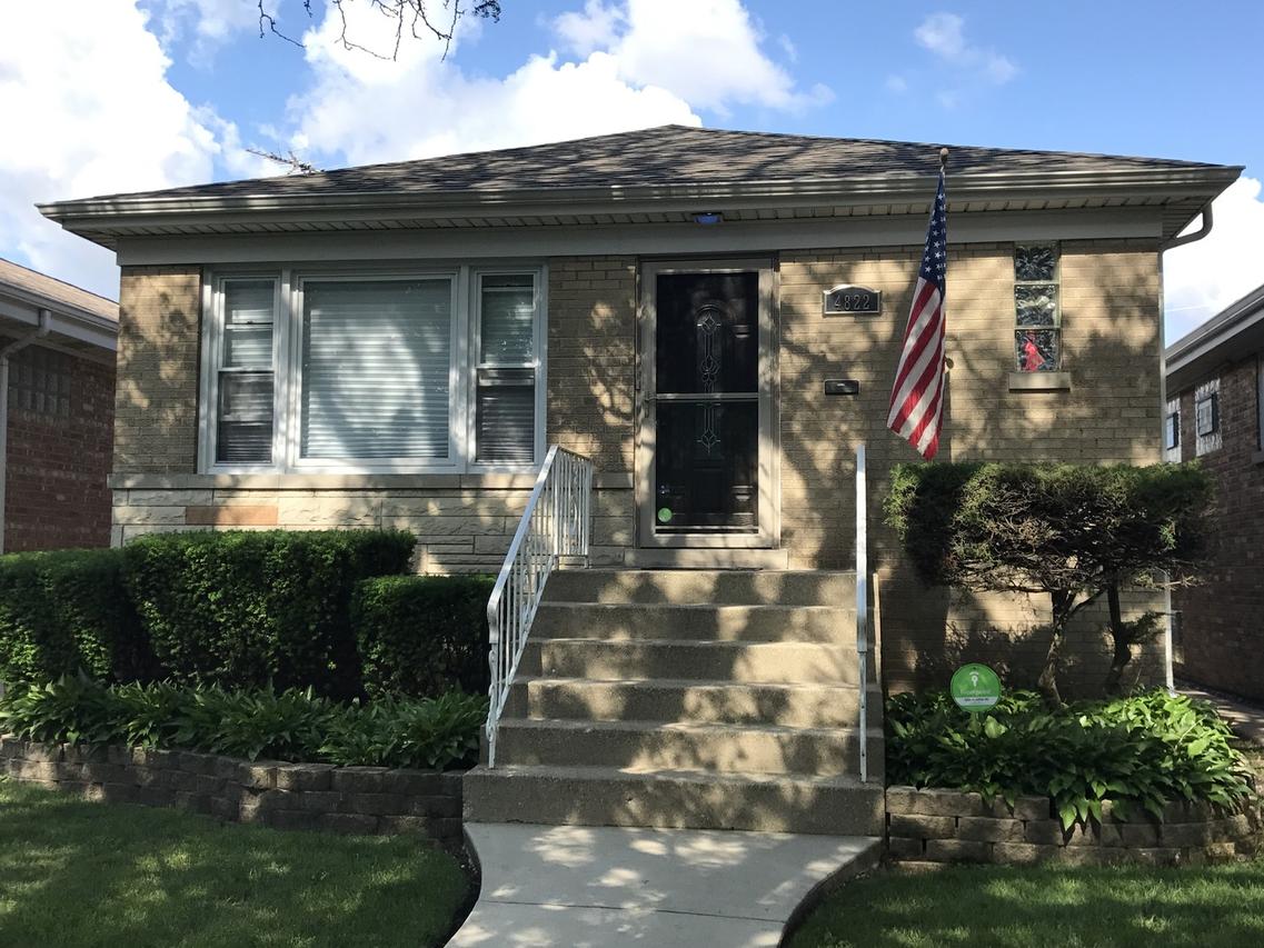 4822 N Newcastle Ave., Chicago, IL 60656