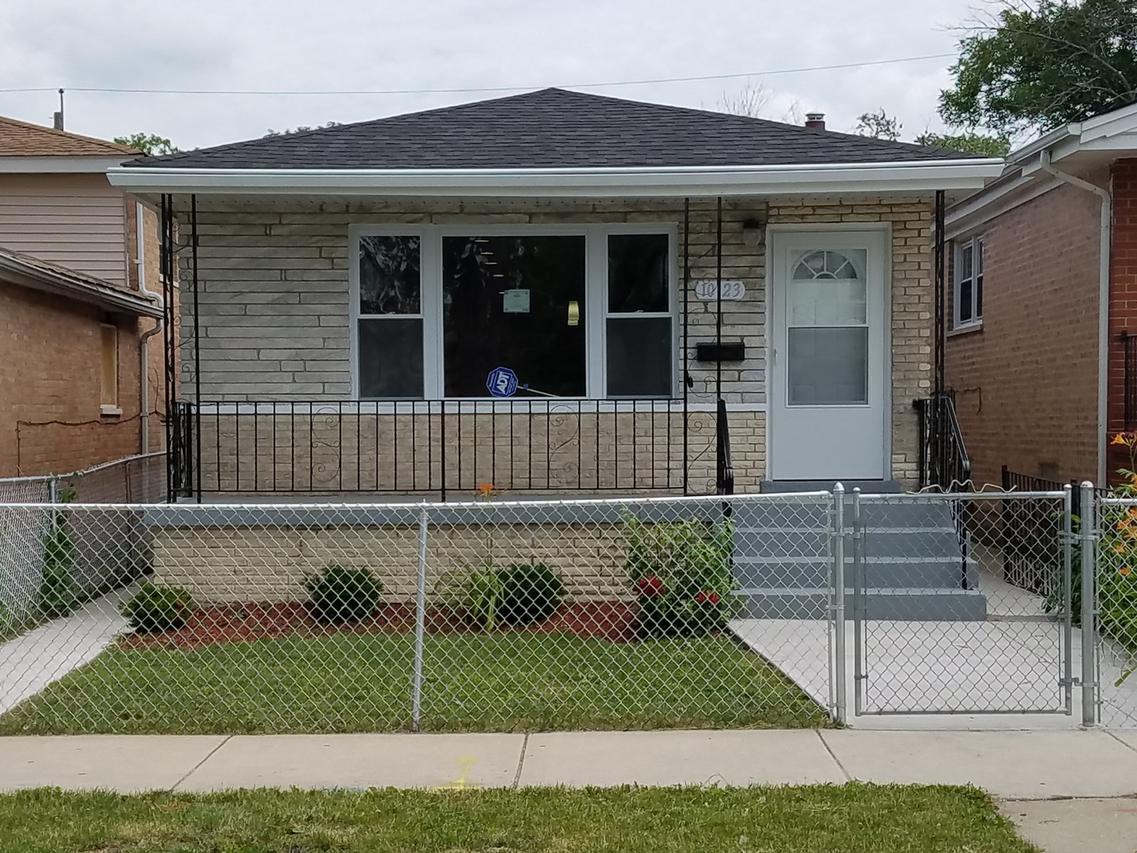 10123 S La Salle St., Chicago, IL 60628