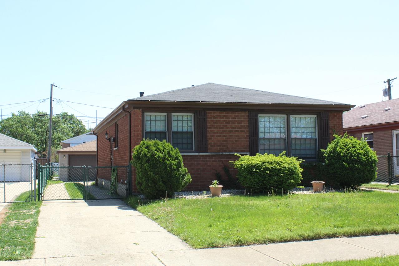 12721 S Muskegon Ave., Chicago, IL 60633