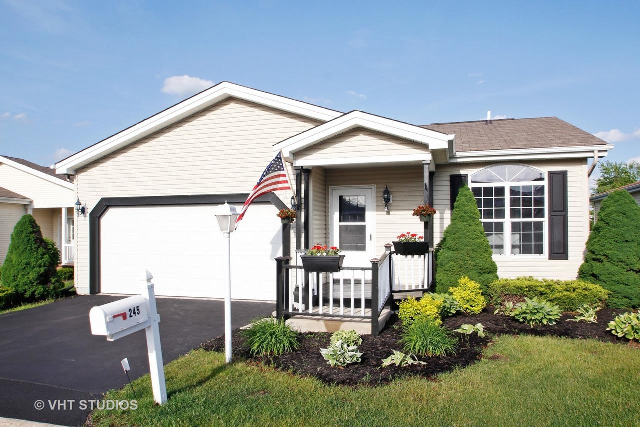 245 Rodeo Dr., Grayslake, IL 60030