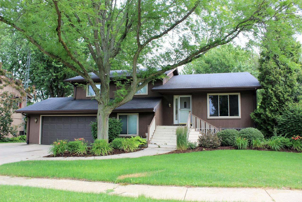 5896 Creekside Ln., Rockford, IL 61114