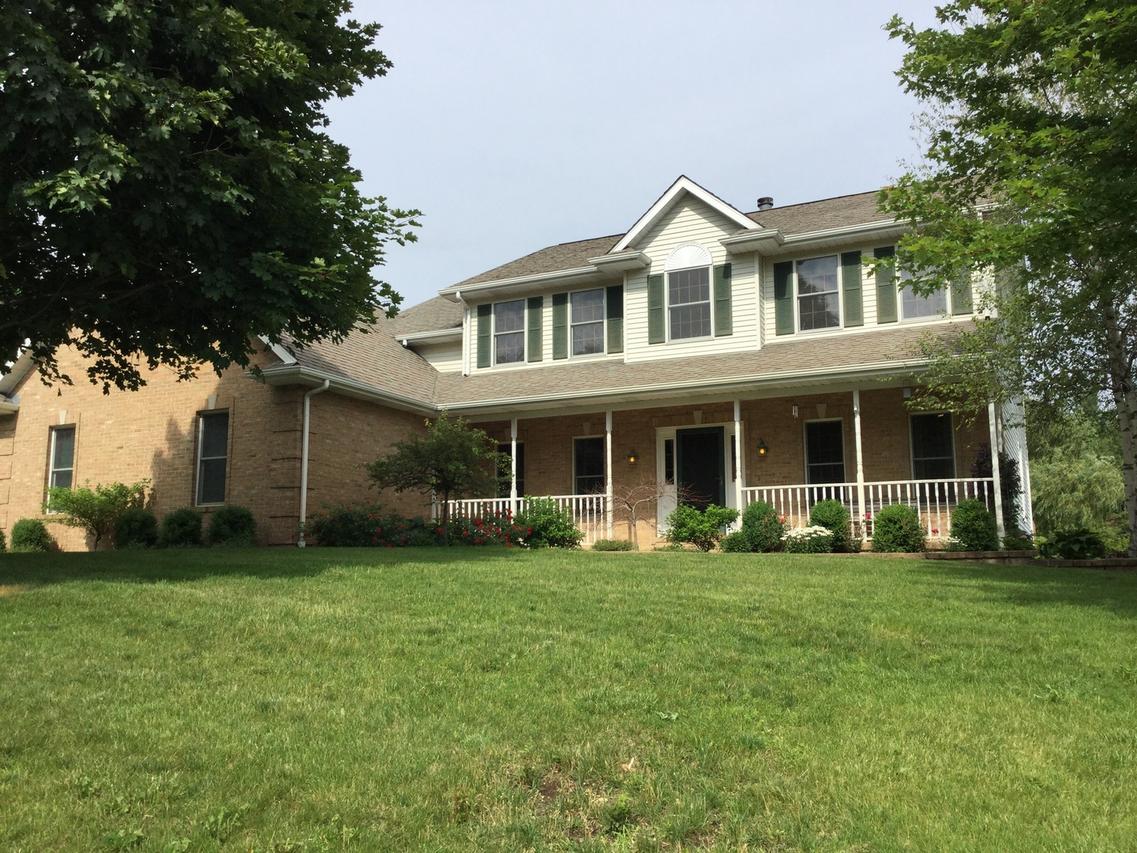 1420 Tecumseh Dr., Mchenry, IL 60050
