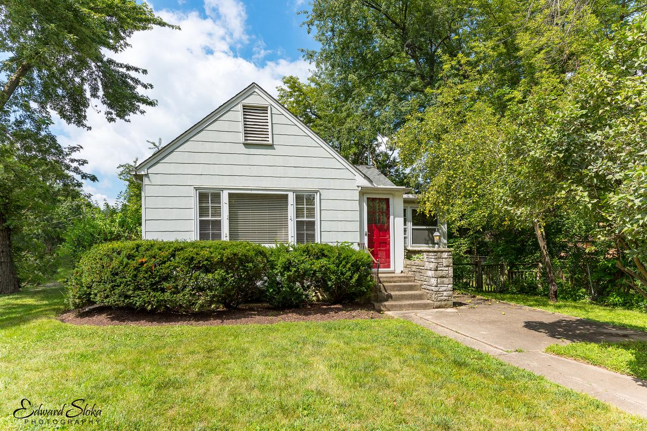 1132 N Shore Dr., Crystal Lake, IL 60014