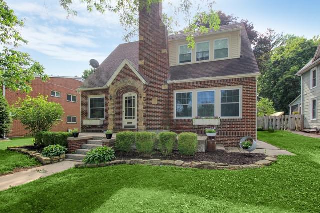 140 N Whistler Ave., Freeport, IL 61032