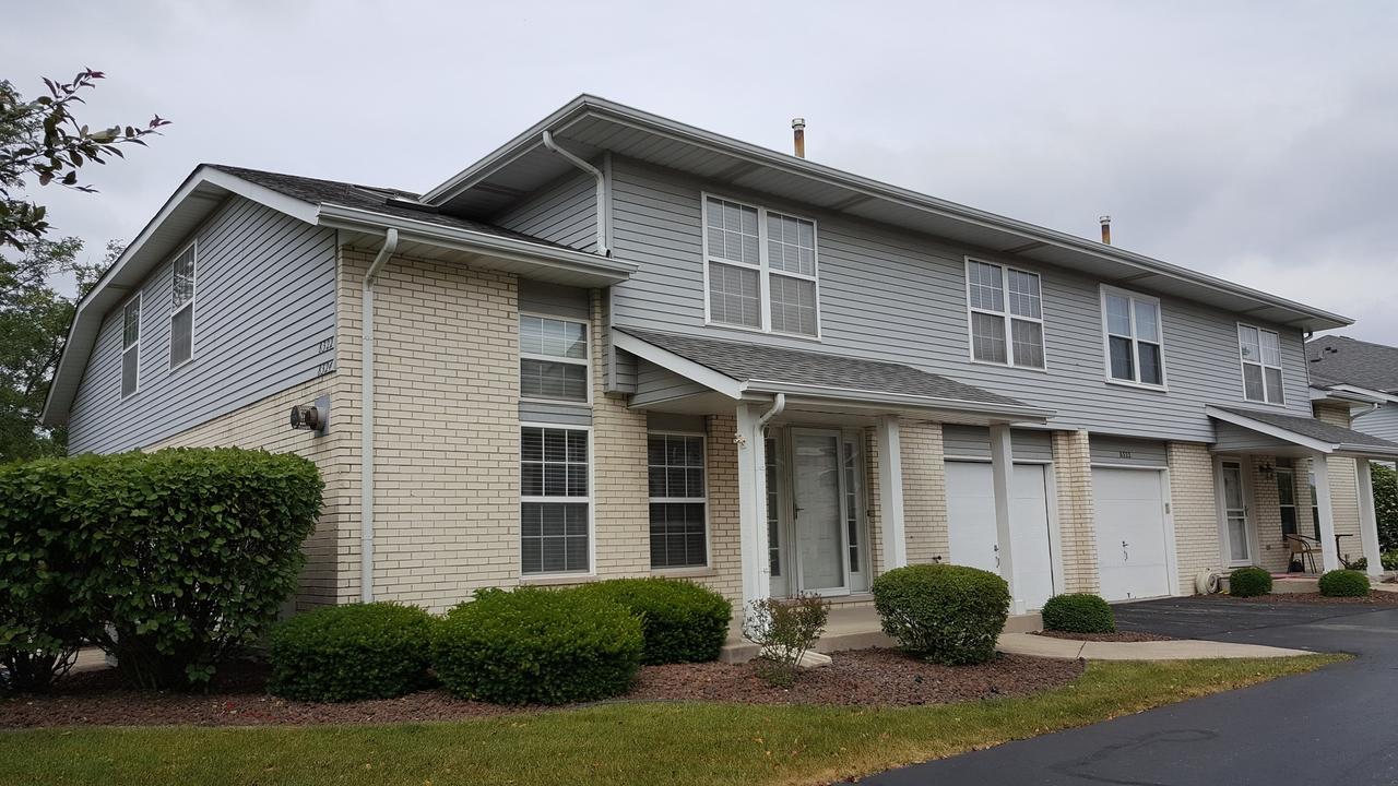 8324 W Circle Dr., Tinley Park, IL 60477
