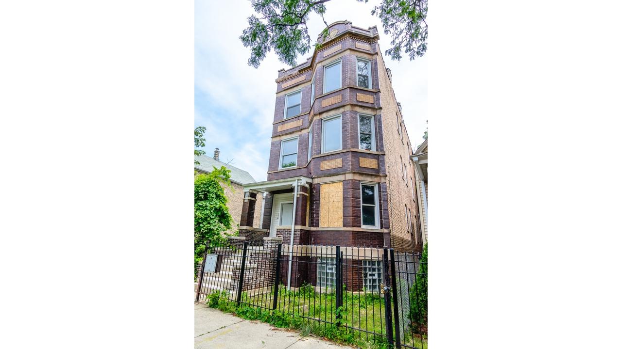 6523 S Bishop St., Chicago, IL 60636