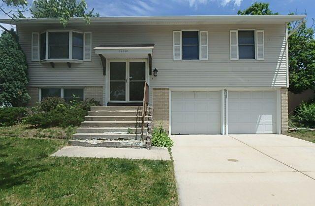 20255 S Greenfield Ln., Frankfort, IL 60423