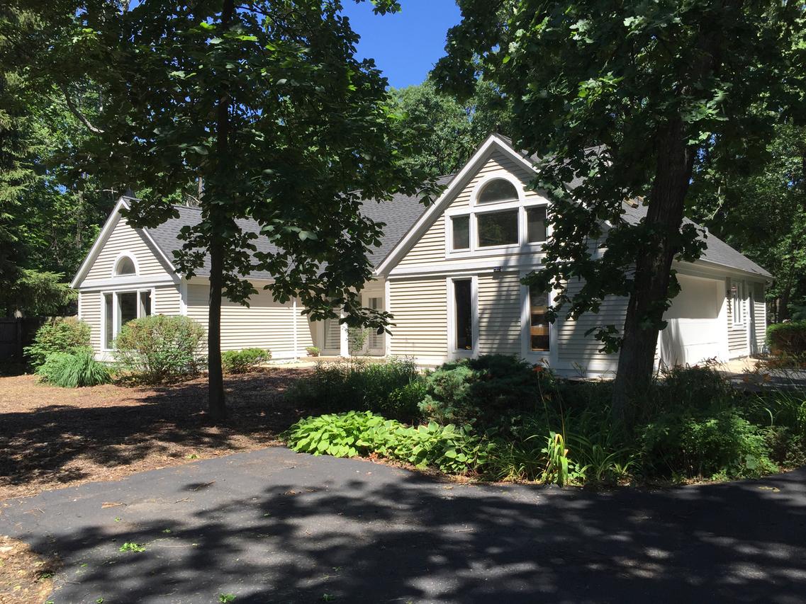 10310 W Yorkhouse Rd., Beach Park, IL 60087