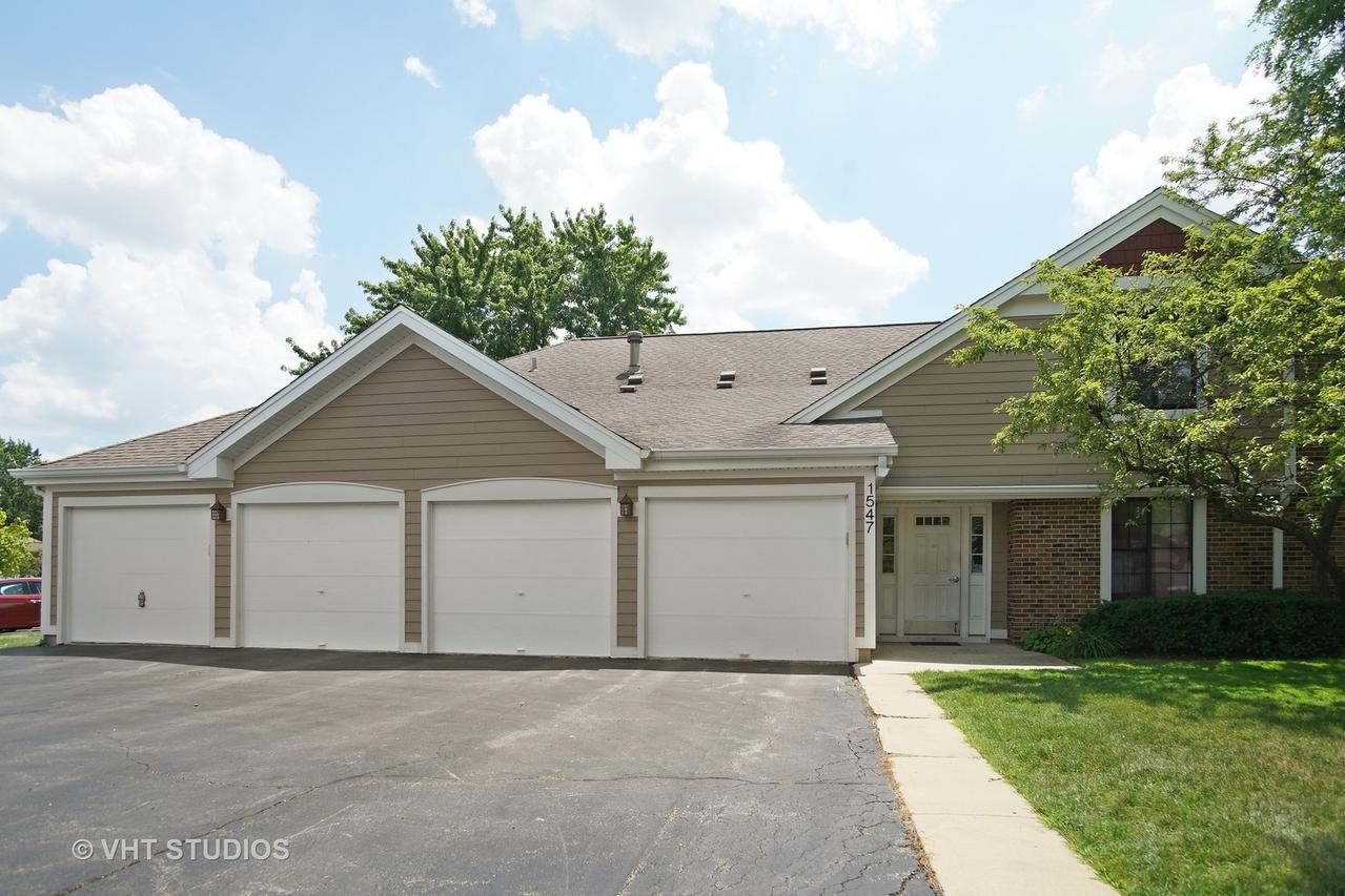 1547 Seven Pines Rd. #D-1, Schaumburg, IL 60193
