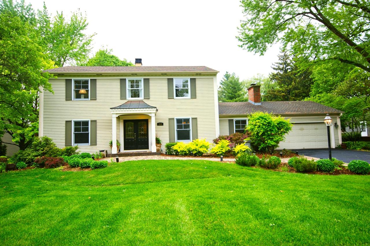 518 Mead Ct., Geneva, IL 60134