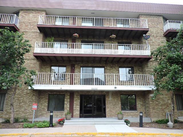 5400 Astor Ln. #418, Rolling Meadows, IL 60008