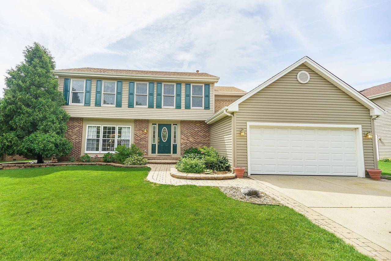 326 W Windsor Dr., Bloomingdale, IL 60108