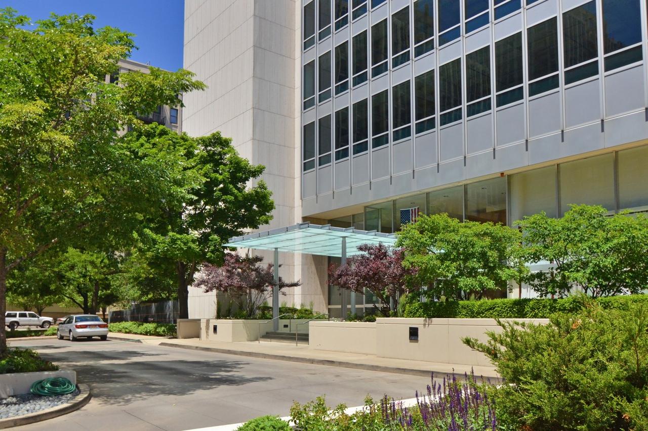 500 W Superior St. #2506, Chicago, IL 60654