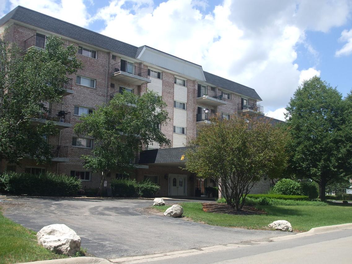1000 S Lorraine Rd. #103, Wheaton, IL 60187