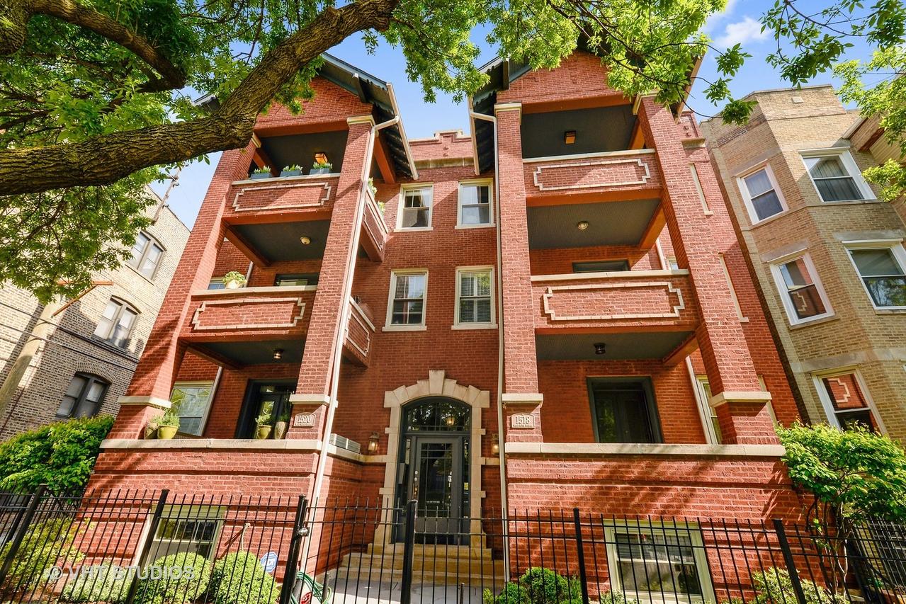 1520 W Olive Ave. #3W, Chicago, IL 60660