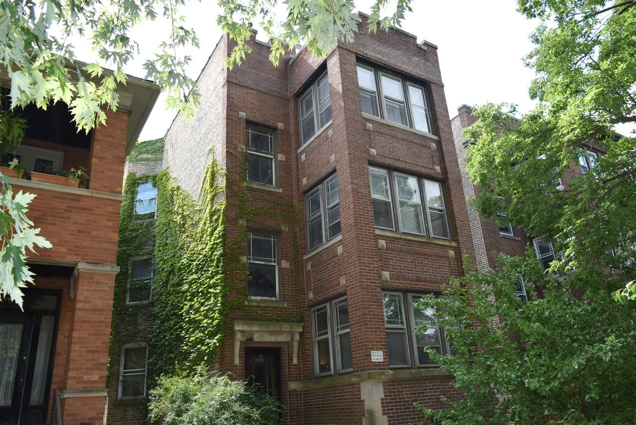 1321 W Rosedale Ave., Chicago, IL 60660