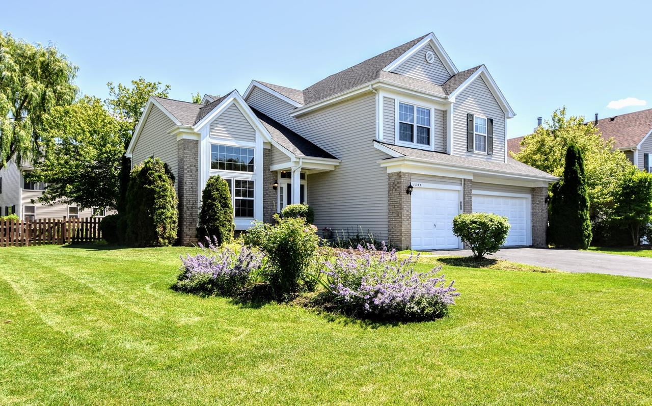 1397 Mayfair Ln., Grayslake, IL 60030