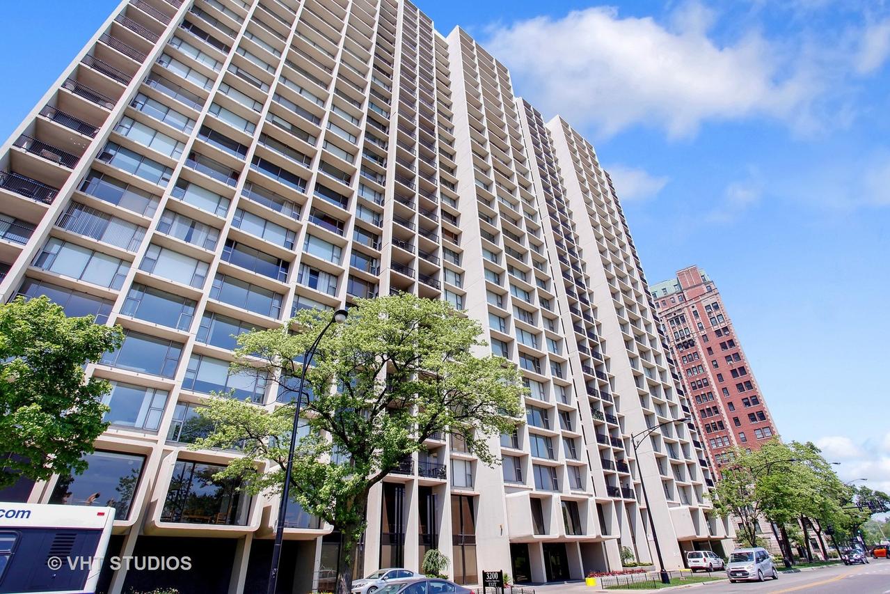 3200 N Lake Shore Dr. #1705, Chicago, IL 60657