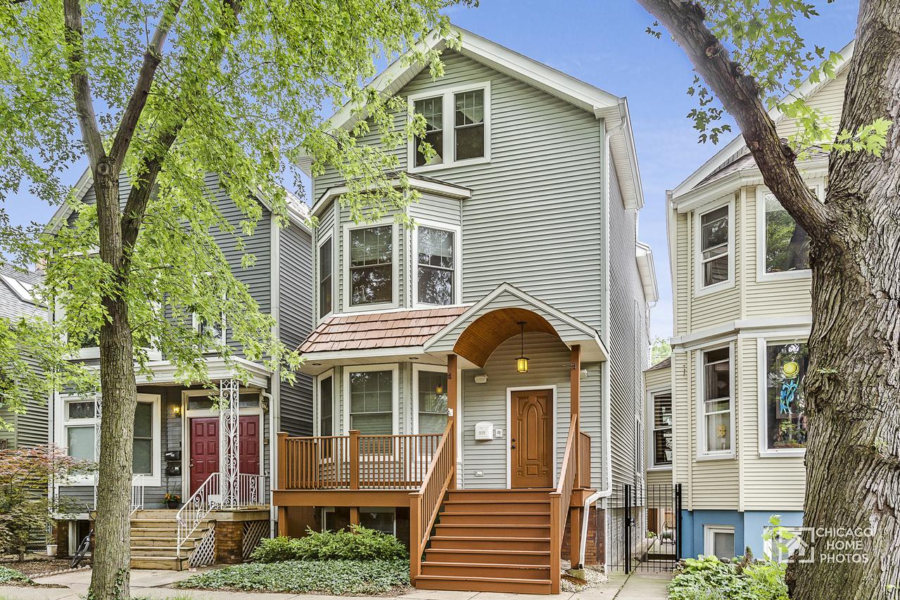 1939 W Newport Ave., Chicago, IL 60657