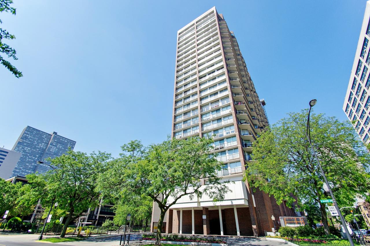 4170 N Marine Dr. #9J, Chicago, IL 60613