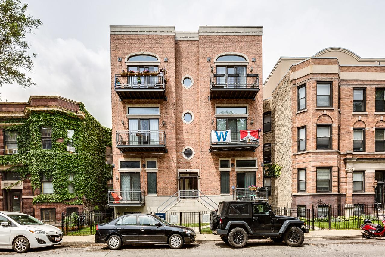 3734 N Wilton Ave. #2S, Chicago, IL 60613
