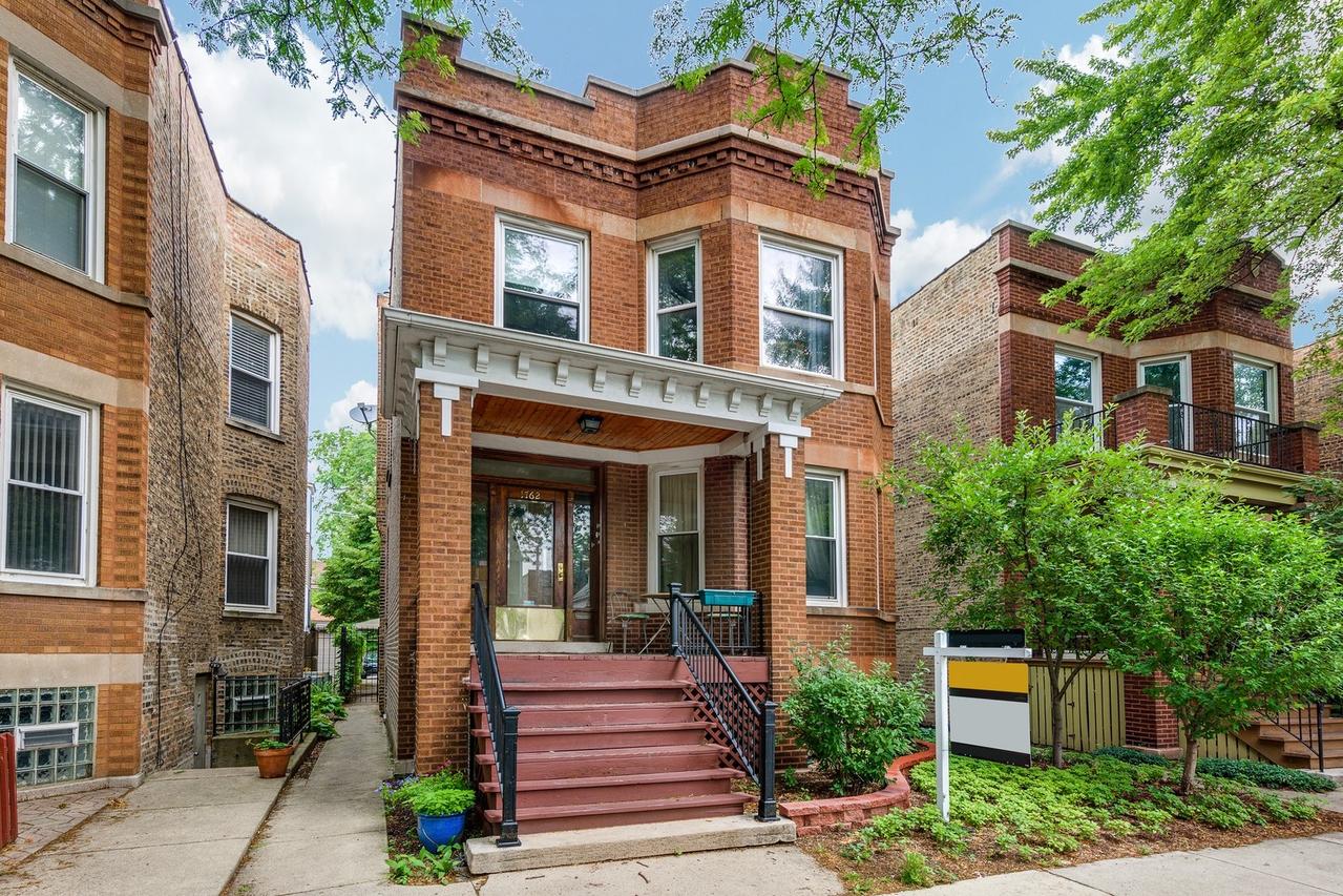 1762 W Winnemac Ave., Chicago, IL 60640