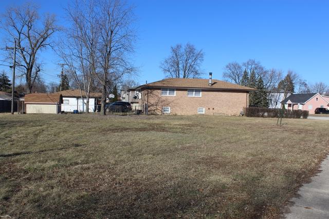 10030 Moody Ave., Oak Lawn, IL 60453