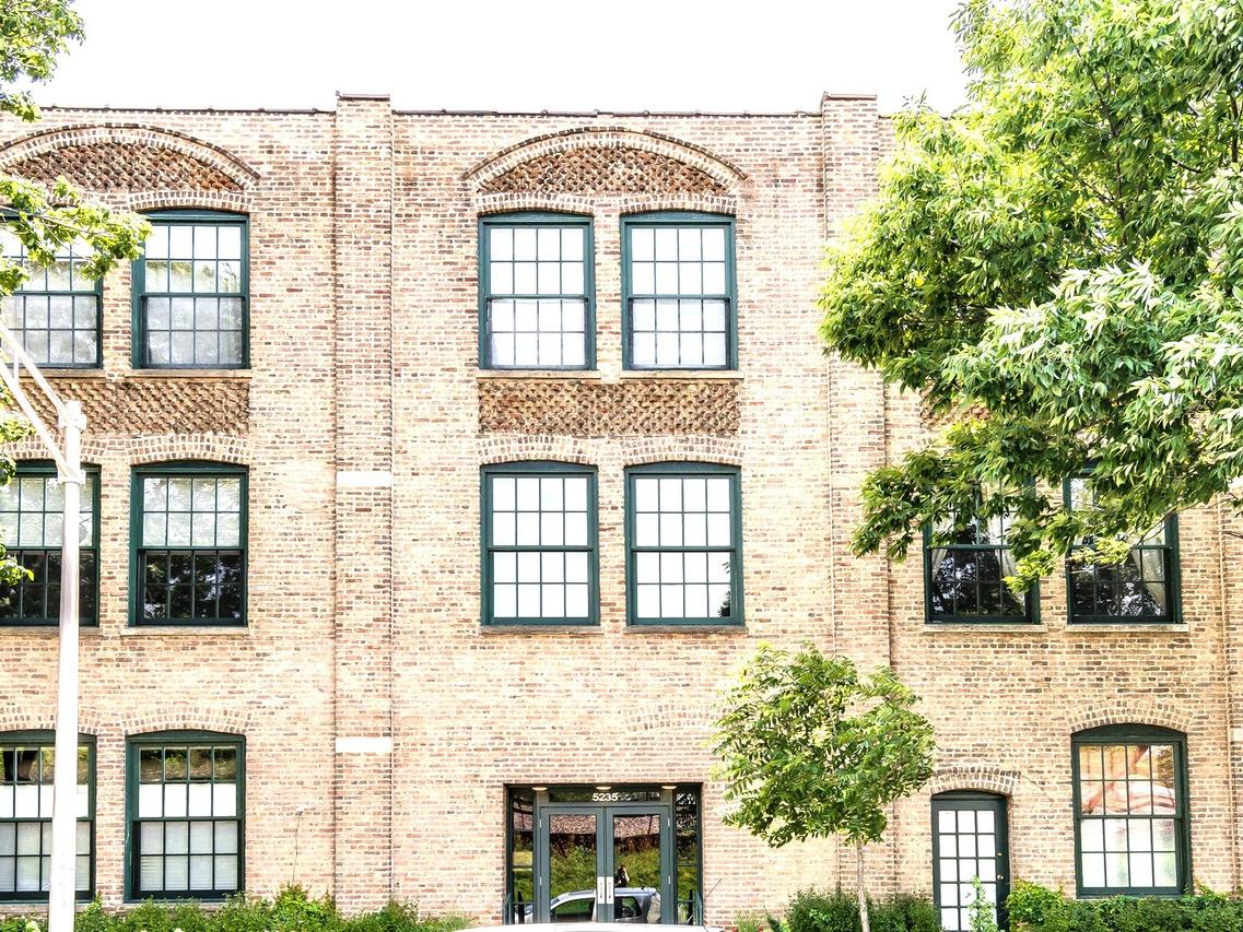 5235 N Ravenswood Ave. #33, Chicago, IL 60640