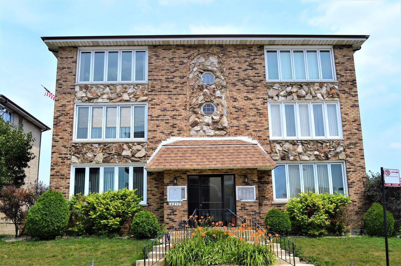 6257 S Newland Ave. #3N, Chicago, IL 60638
