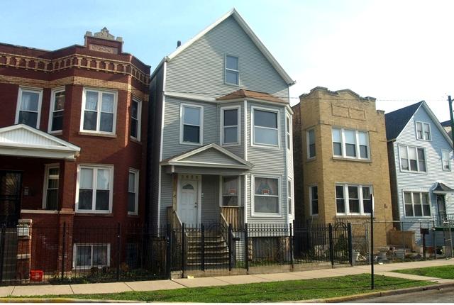 3652 W Shakespeare Ave., Chicago, IL 60647